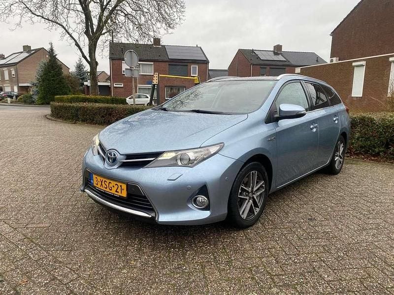 Blauw Gebruikt 2014 Toyota Auris Touring Sports Stationwagen | € 8.250 (Eerlijke prijs) - Afbeelding 1/4