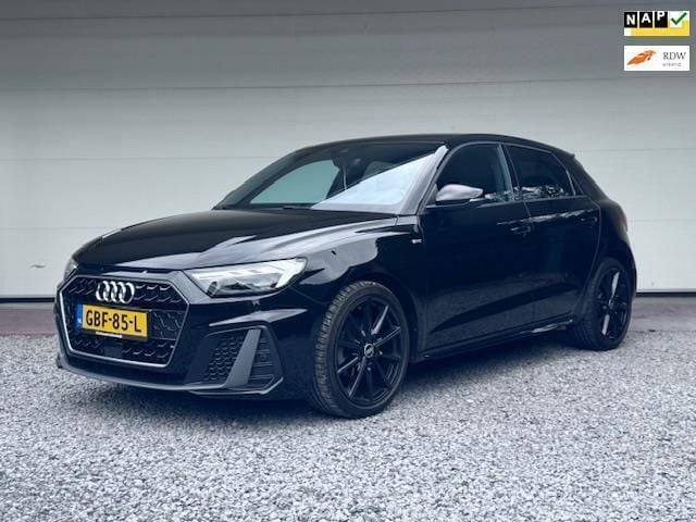 Zwart Gebruikt 2021 Audi A1 Sportback Sport Hatchback | € 28.250 (Duur) - Afbeelding 1/4