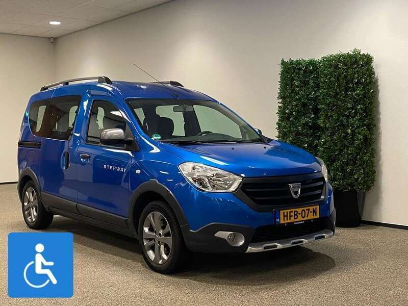 Blauw Gebruikt 2016 Dacia Dokker Van | € 27.950 - Afbeelding 1/3