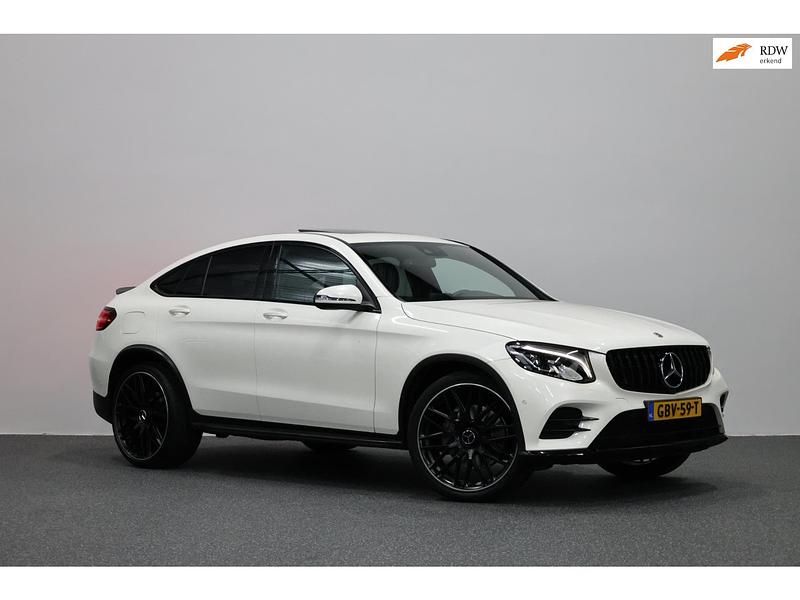 Wit Gebruikt 2018 Mercedes GLC250 AMG line Coupé | € 38.995 (Super prijs) - Afbeelding 1/4