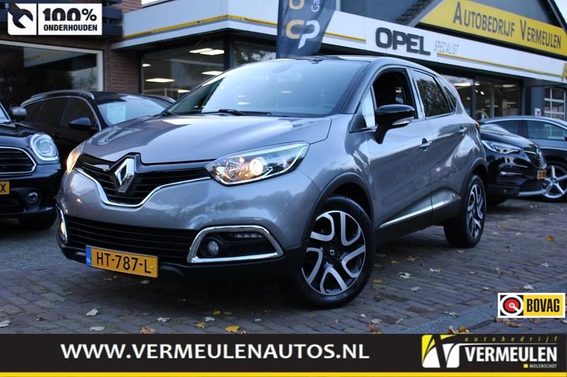 Grijs Gebruikt 2015 Renault Captur Dynamique SUV | € 8.900 (Eerlijke prijs) - Afbeelding 1/4