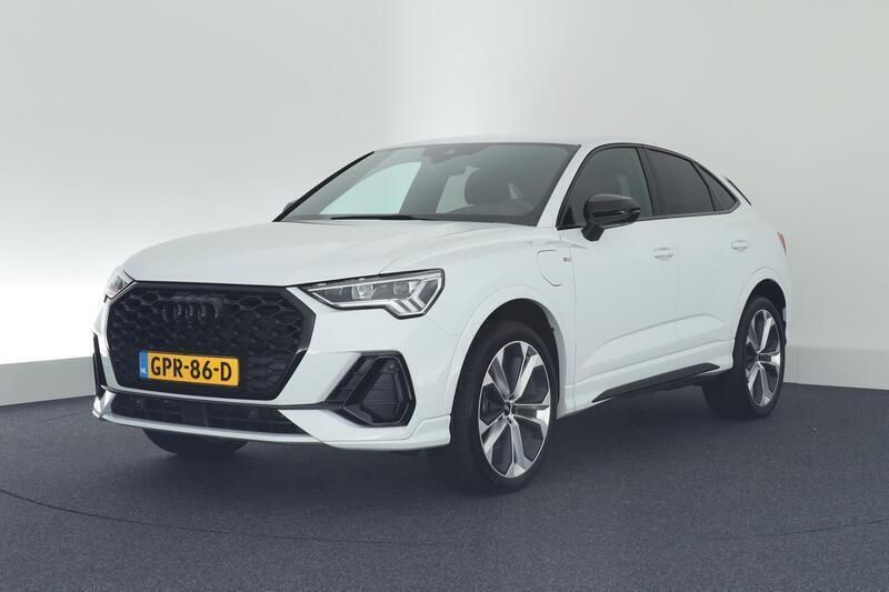 Wit Gebruikt 2022 Audi Q3 Sportback SUV | € 40.249 (Eerlijke prijs) - Afbeelding 1/4