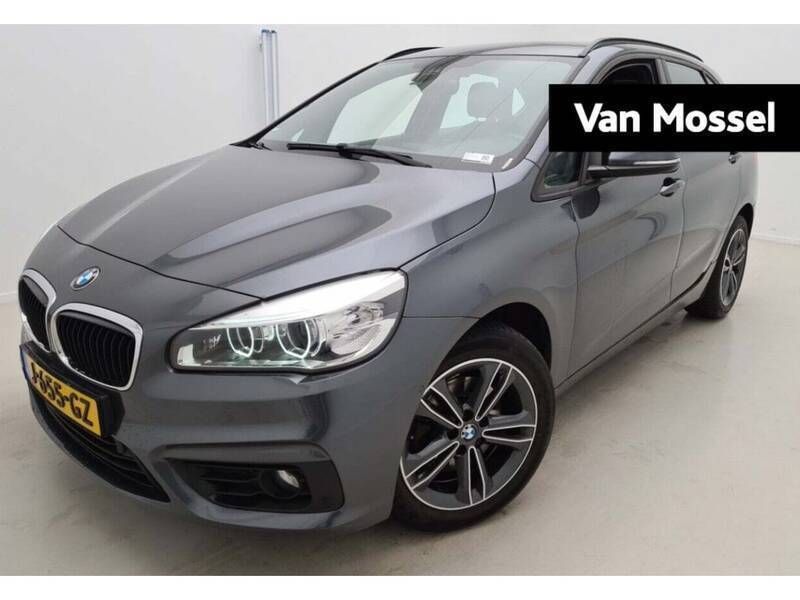 Grijs Gebruikt 2018 BMW 220 Executive Stationwagen | € 21.400 (Eerlijke prijs) - Afbeelding 1/3