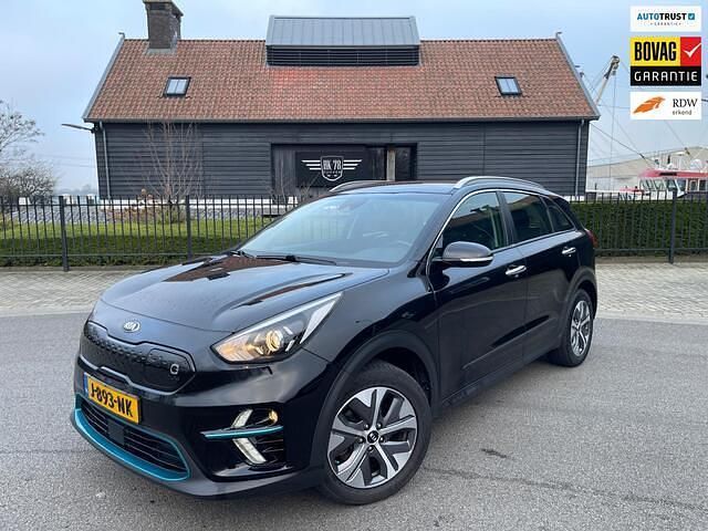 Zwart Occasion 2020 Kia e-Niro SUV | € 15.700 (Goede deal) - Afbeelding 1/4