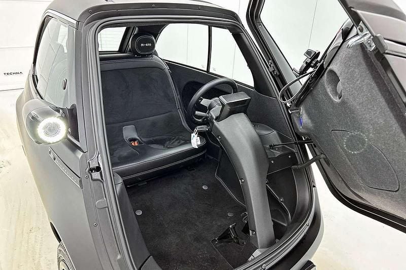 Zwart Nieuw 2025 Micro Microlino SUV | € 15.450 - Afbeelding 1/3
