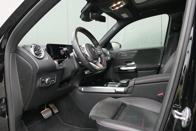 Occasion Mercedes GLB200 AMG line 163 PK (119 kW) 2021 Zwart SUV