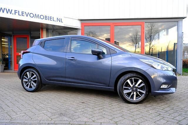 Occasion Nissan Micra N-Connecta 90 PK (66 kW) 2018 Grijs Hatchback