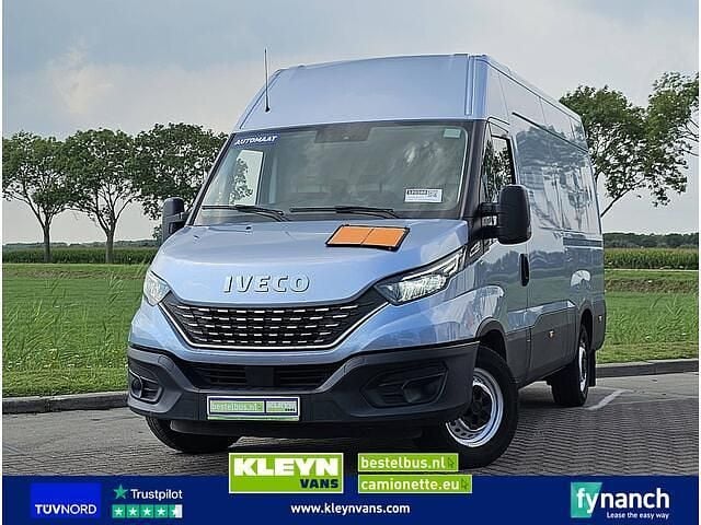 Blauw Gebruikt 2020 Iveco Daily Van | € 14.900 - Afbeelding 1/3