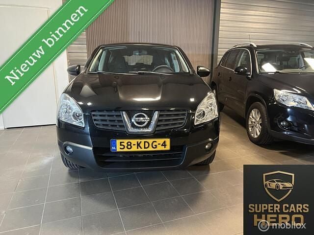 Zwart Gebruikt 2009 Nissan Qashqai Visia SUV | € 4.850 (Eerlijke prijs) - Afbeelding 1/4