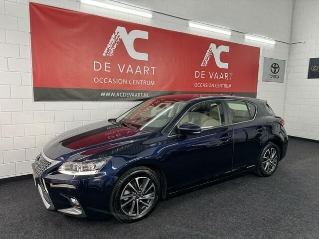 Occasion Lexus CT200h 99 PK (72 kW) 2019 Blauw Hatchback