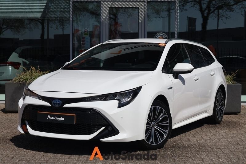 Wit Gebruikt 2020 Toyota Corolla Stationwagen | € 19.900 (Eerlijke prijs) - Afbeelding 1/4