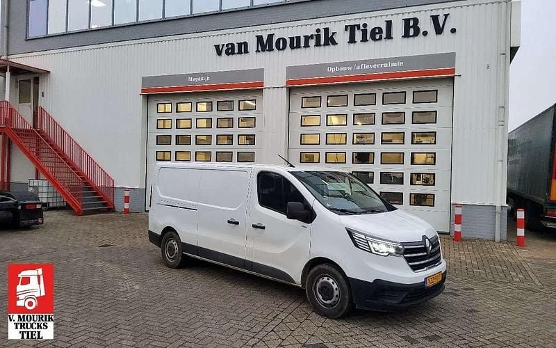 Wit Gebruikt 2024 Renault Trafic Van | € 24.900 (Super prijs) - Afbeelding 1/4