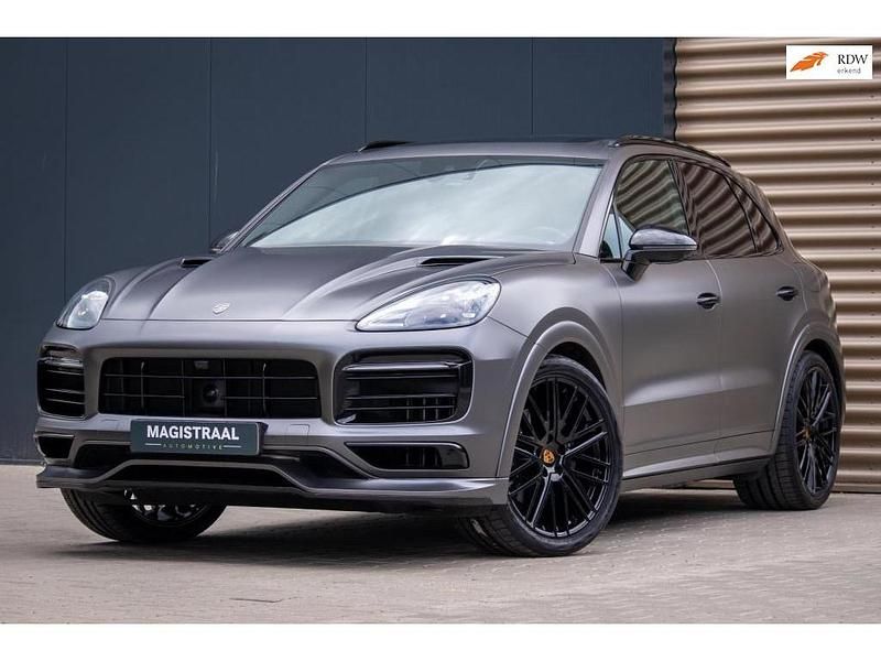Grijs Gebruikt 2022 Porsche Cayenne SUV | € 89.450 (Duur) - Afbeelding 1/4