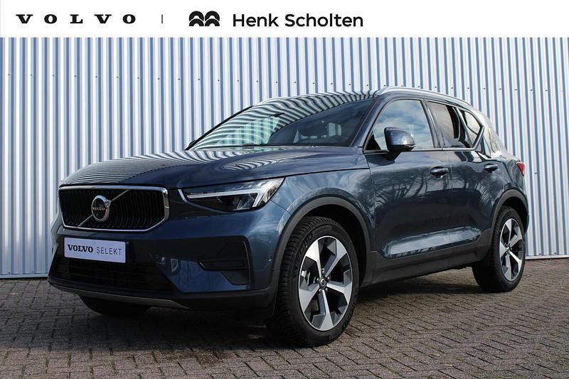 Blauw Nieuw 2025 Volvo XC40 Core SUV | € 49.950 - Afbeelding 1/4