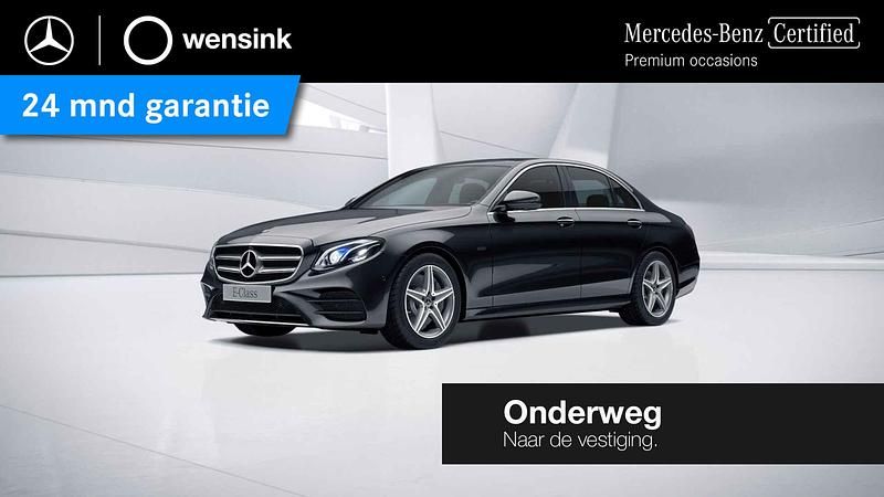 Zwart Gebruikt 2020 Mercedes E300 Premium Plus Sedan | € 32.850 (Goede deal) - Afbeelding 1/4