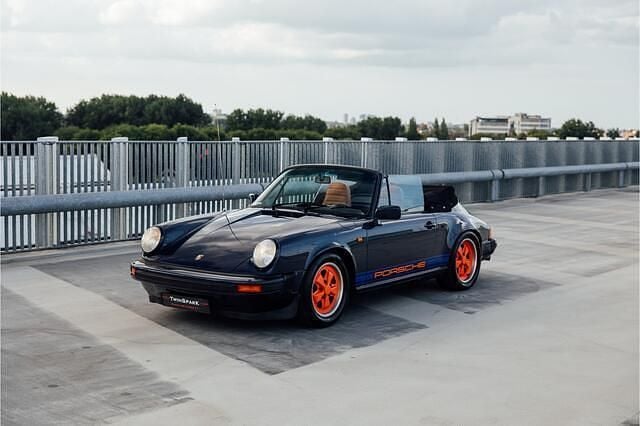 Zwart Gebruikt 1982 Porsche 911 Cabriolet | € 49.911 - Afbeelding 1/4