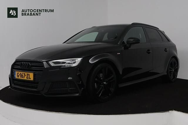 Zwart Gebruikt 2020 Audi A3 Sportback Sport Hatchback | € 21.945 (Iets duurder) - Afbeelding 1/4