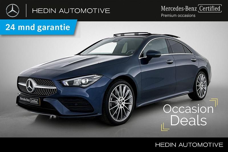 Blauw Occasion 2023 Mercedes CLA250e AMG line Sedan | € 39.900 (Eerlijke prijs) - Afbeelding 1/4