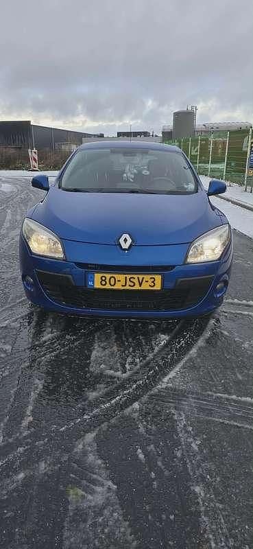 Occasion 2009 Renault Mégane Sedan | € 3.600 (Eerlijke prijs) - Afbeelding 1/4