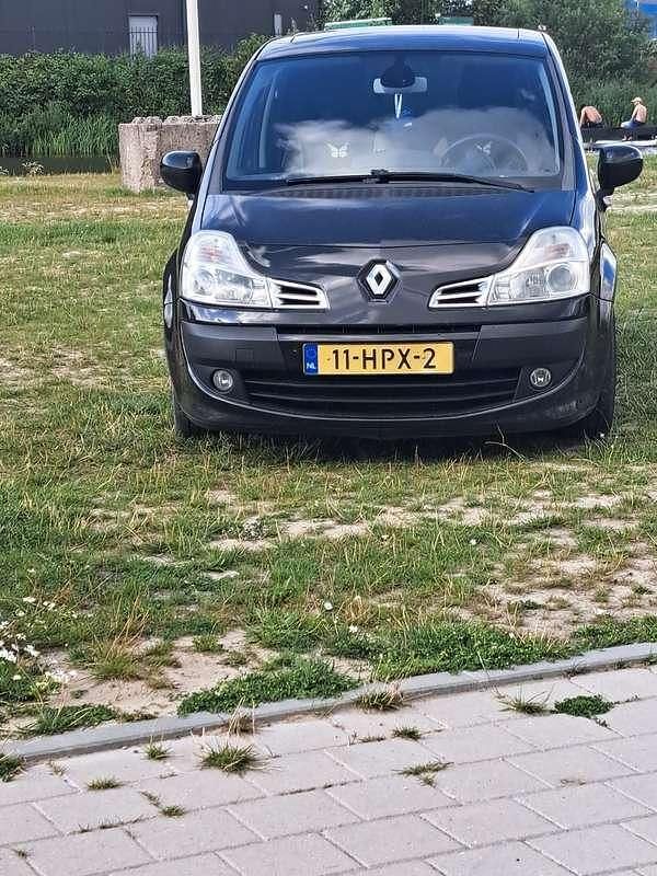 Zwart Gebruikt 2009 Renault Modus Dynamique MPV | € 1.800 (Eerlijke prijs) - Afbeelding 1/4