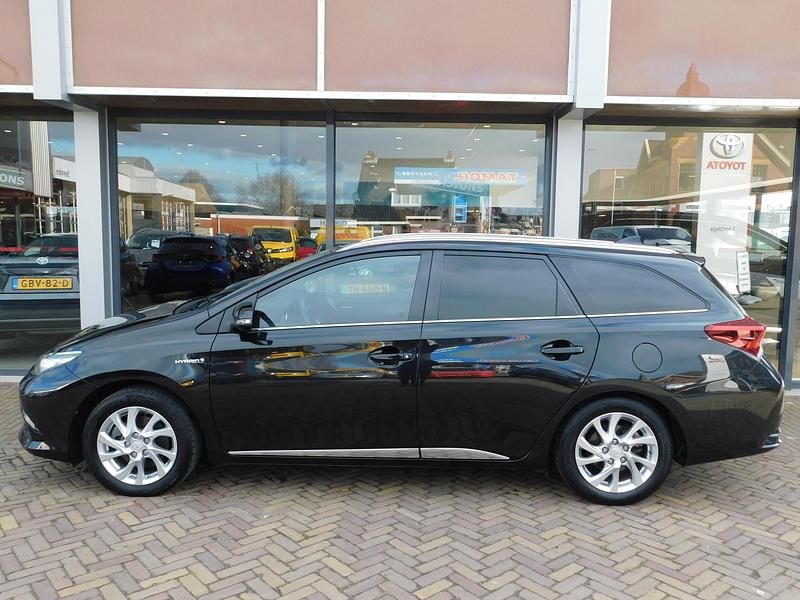 Occasion Toyota Auris Hybrid Trend 101 PK (74 kW) 2016 Zwart Stationwagen