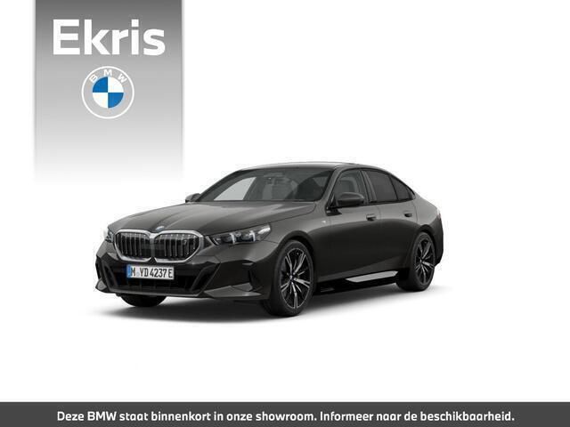 Grijs Nieuw 2025 BMW i5 M Sport Sedan | € 83.310 (Super prijs) - Afbeelding 1/4