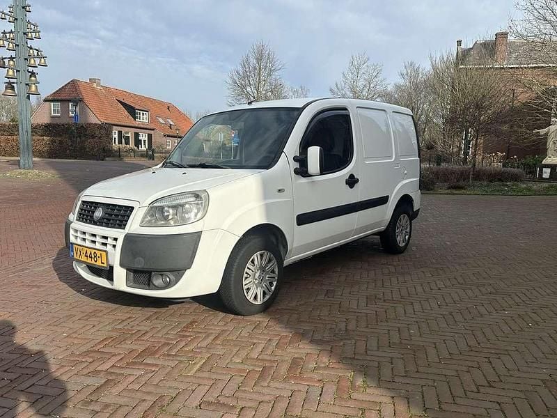 Occasion Fiat Doblò 103 PK (75 kW) 2007 Wit MPV