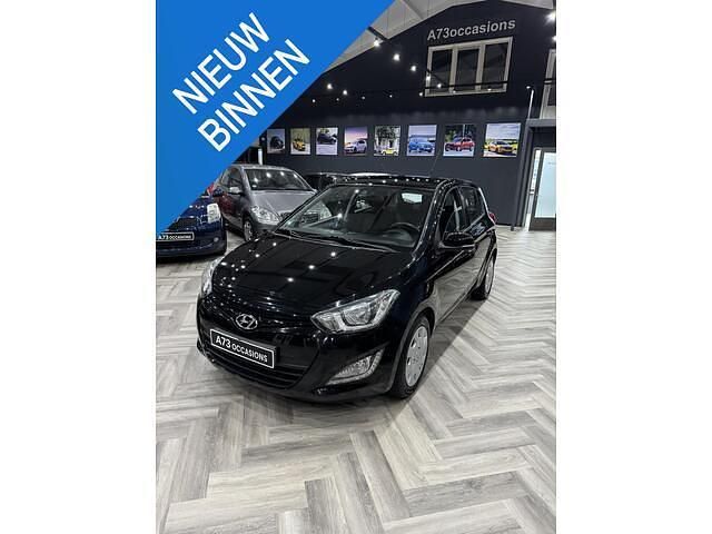 Zwart Gebruikt 2012 Hyundai i20 Hatchback | € 6.950 (Goede deal) - Afbeelding 1/4