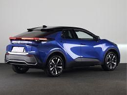 Nieuw Toyota C-HR 221 PK (162 kW) 2026 Dark blue mica / zwart dak (donker blauw metallic) SUV
