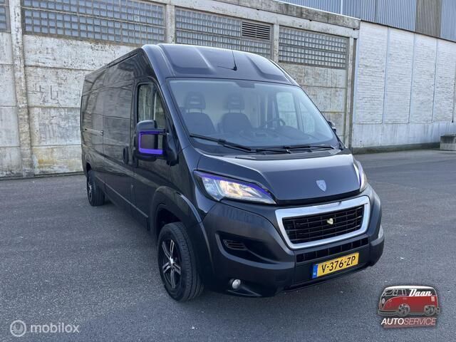 Zwart Gebruikt 2019 Peugeot Boxer Van | € 16.950 (Eerlijke prijs) - Afbeelding 1/4