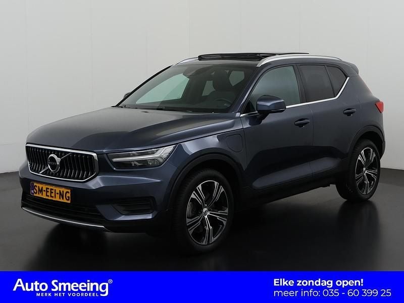 Blauw Gebruikt 2022 Volvo XC40 Inscription SUV | € 32.895 (Eerlijke prijs) - Afbeelding 1/4