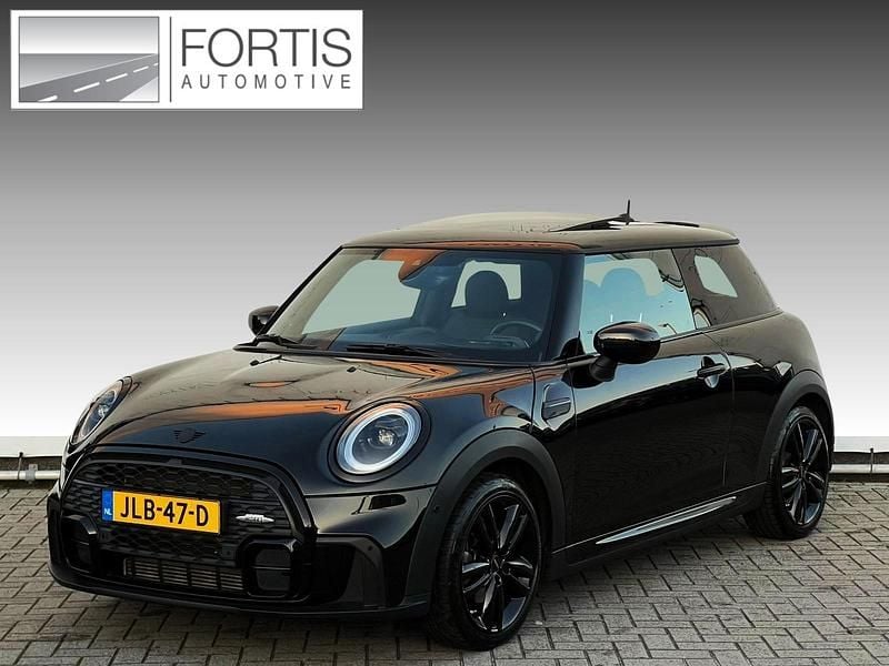 Zwart Gebruikt 2022 Mini John Cooper Works Hatchback | € 30.895 (Eerlijke prijs) - Afbeelding 1/4