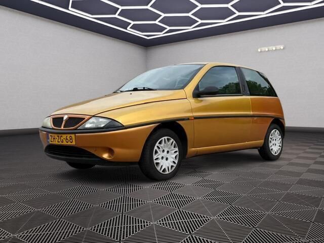 Geel Gebruikt 1999 Lancia Ypsilon Hatchback | € 499 - Afbeelding 1/4