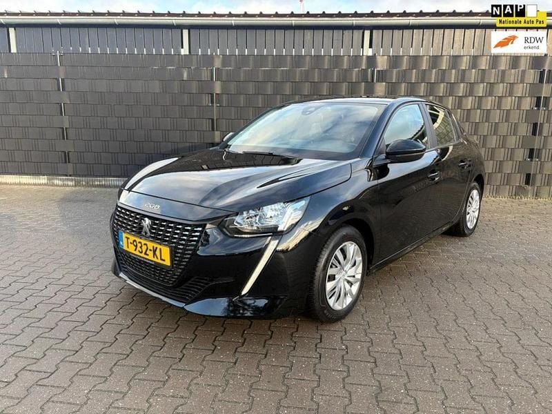 Zwart Gebruikt 2023 Peugeot 208 Active Hatchback | € 12.950 (Super prijs) - Afbeelding 1/4