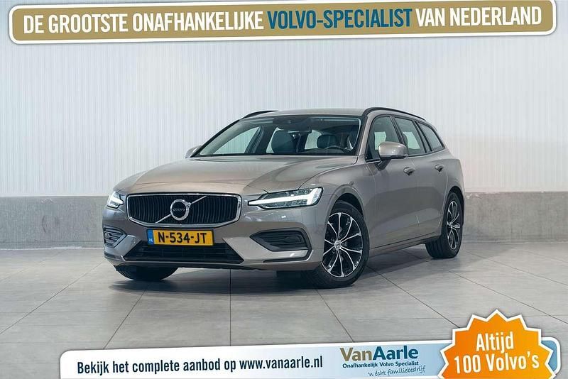 Grijs Gebruikt 2021 Volvo V60 Momentum Stationwagen | € 27.350 (Eerlijke prijs) - Afbeelding 1/3