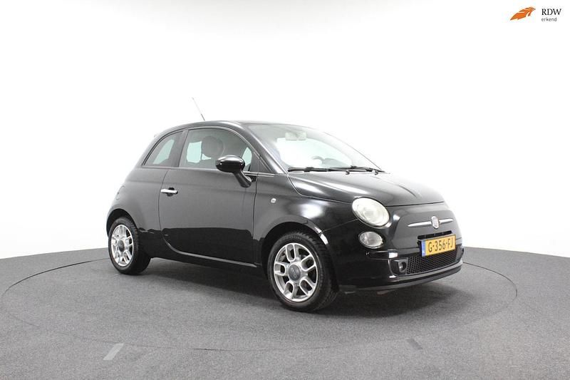 Zwart Gebruikt 2009 Fiat 500 Lounge Hatchback | € 4.250 (Goede deal) - Afbeelding 1/4