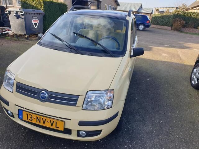 Geel Gebruikt 2004 Fiat Panda Hatchback | € 1.650 (Iets duurder) - Afbeelding 1/4