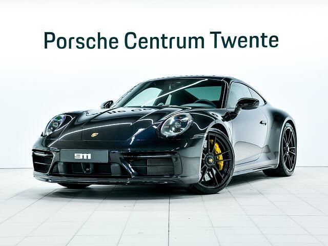 Diepzwart metallic Gebruikt 2021 Porsche 911 Carrera 4 GTS Coupé | € 179.900 (Iets duurder) - Afbeelding 1/4