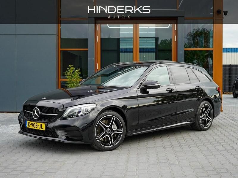 Zwart Gebruikt 2021 Mercedes C300 AMG Stationwagen | € 29.995 (Super prijs) - Afbeelding 1/4