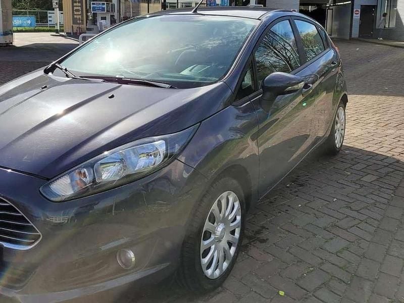 Occasion Ford Fiesta 82 PK (60 kW) 2015 Grijs Sedan