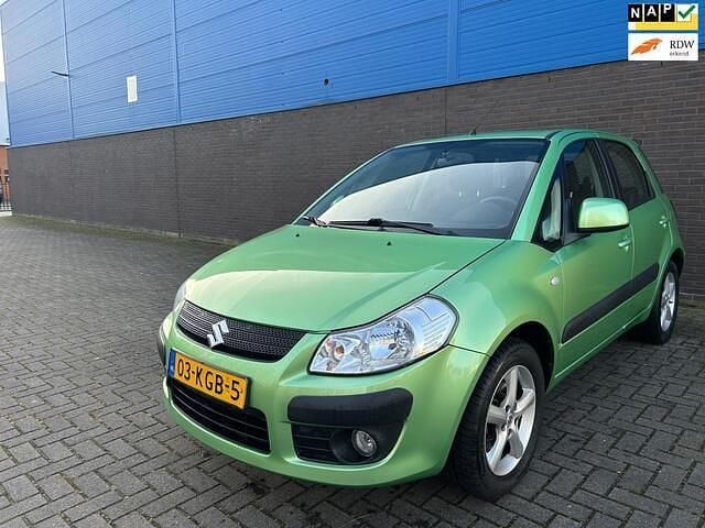 Groen Occasion 2009 Suzuki SX4 Exclusive MPV | € 6.199 (Eerlijke prijs) - Afbeelding 1/4