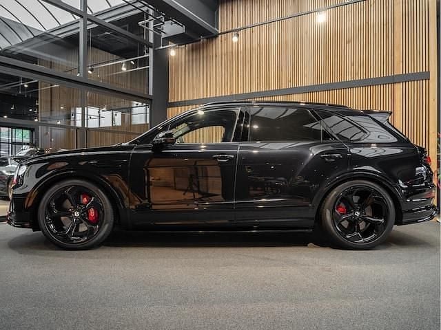 Occasion Bentley Bentayga 551 PK (405 kW) 2023 Zwart SUV