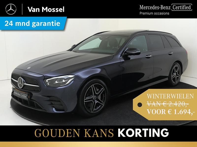 Blauw Gebruikt 2023 Mercedes E200 AMG Line Premium Plus Stationwagen | € 49.945 - Afbeelding 1/4
