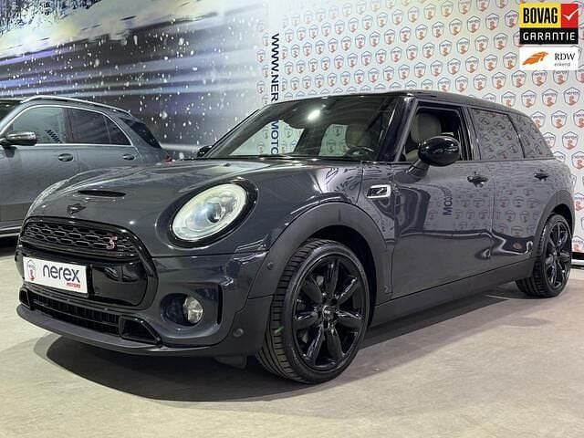Grijs Gebruikt 2016 Mini Cooper Clubman Business Stationwagen | € 17.945 (Eerlijke prijs) - Afbeelding 1/4