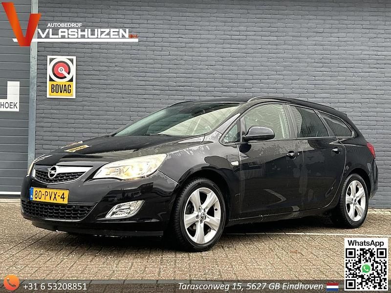 Zwart Gebruikt 2011 Opel Astra Edition Stationwagen | € 2.350 (Super prijs) - Afbeelding 1/4