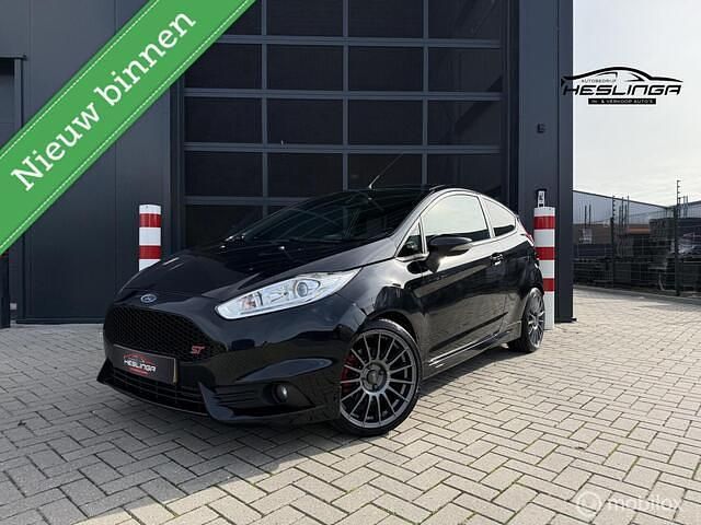 Zwart Gebruikt 2014 Ford Fiesta ST Hatchback | € 12.440 (Iets duurder) - Afbeelding 1/4