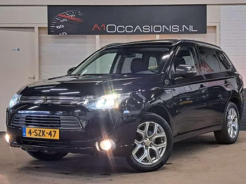 Occasion Mitsubishi Outlander P-HEV Instyle 2013 Zwart SUV