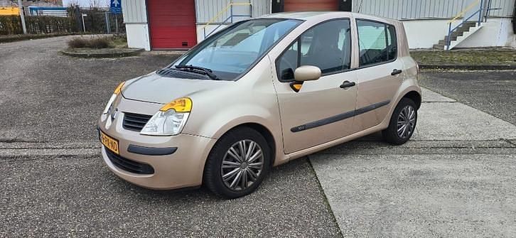 Beige Occasion 2005 Renault Modus Authentique MPV | € 800 (Super prijs) - Afbeelding 1/4