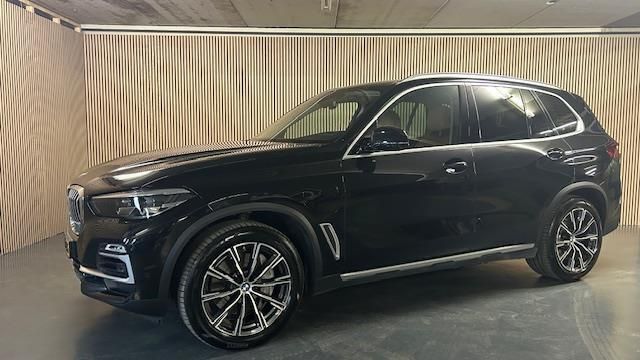 Zwart Gebruikt 2021 BMW X5 Executive SUV | € 59.950 (Super prijs) - Afbeelding 1/4