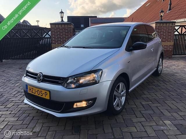 Grijs Gebruikt 2013 VW Polo Match Hatchback | € 5.750 (Super prijs) - Afbeelding 1/4